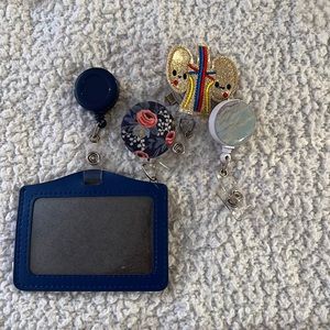 Bundle of 4 badge reels